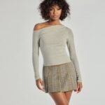 Chic Detail Off-Shoulder Long Sleeve Top