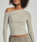 Chic Detail Off-Shoulder Long Sleeve Top - Image 4