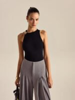 Vibemartini Metal Decor Sleeveless Top - Image 3
